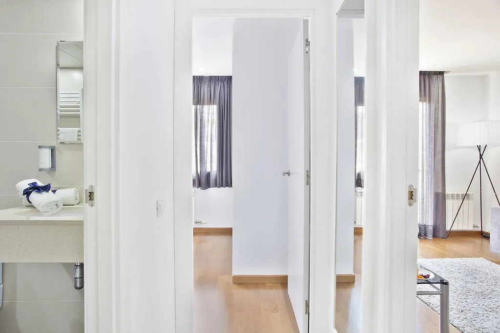 ברצלונה Habitat Apartments Guitart ספרד